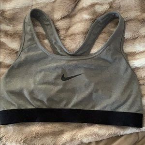 Sports bra